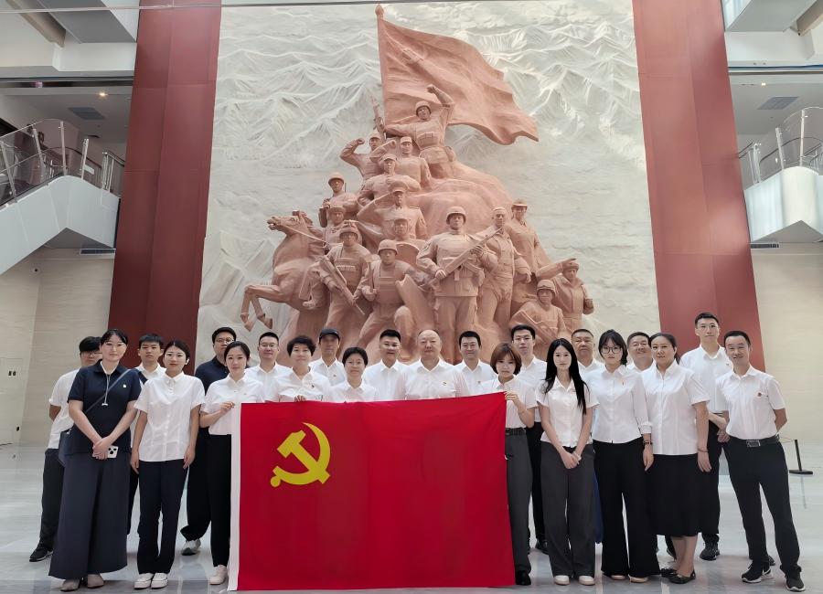 参观照片1(1).jpg